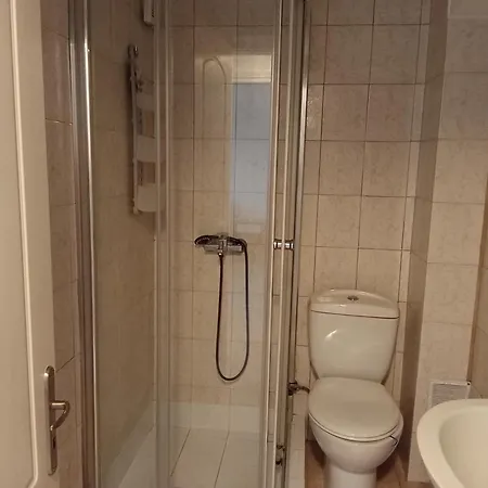 Mara House * גליפאדה